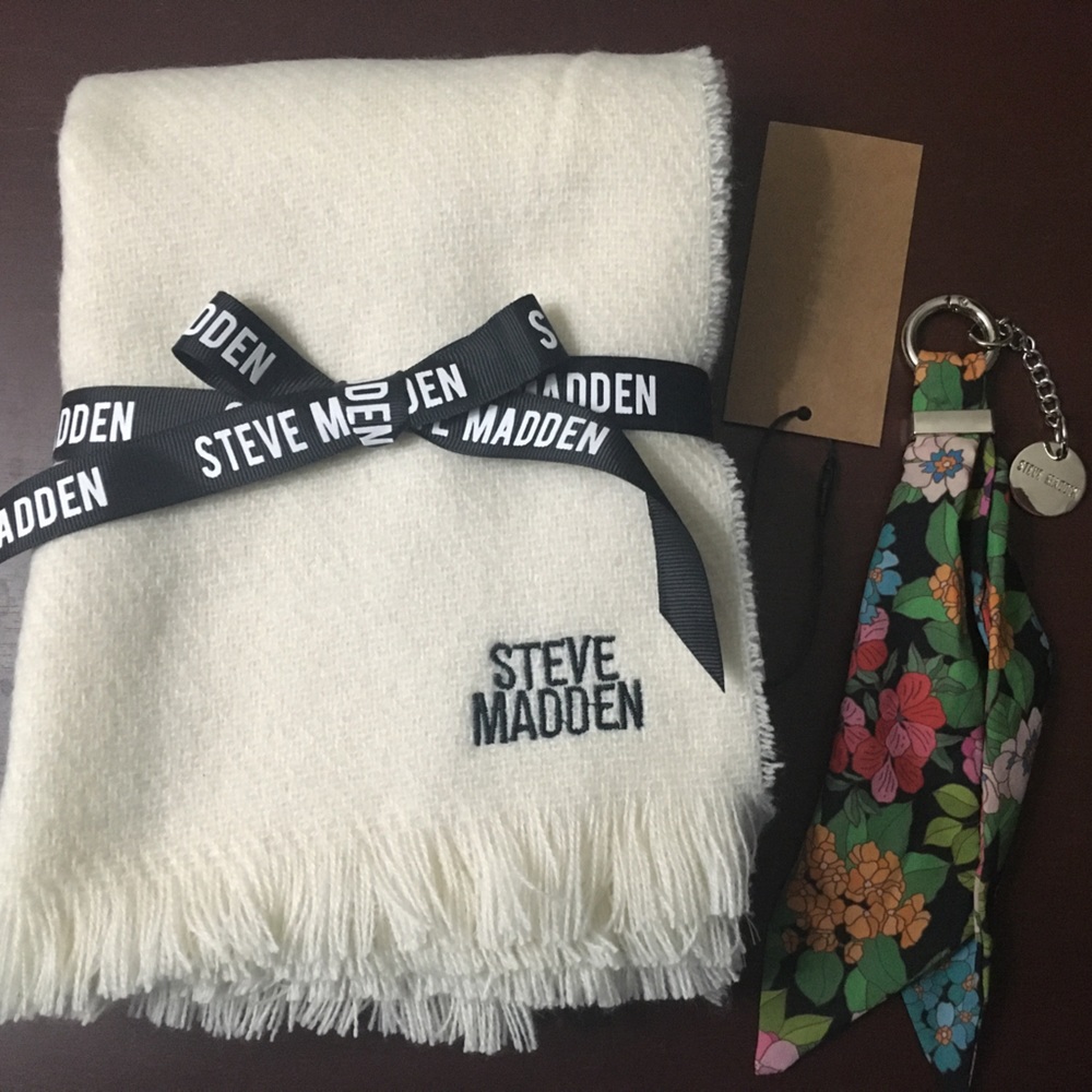 Steve Madden Scarf and Key Chain NWT